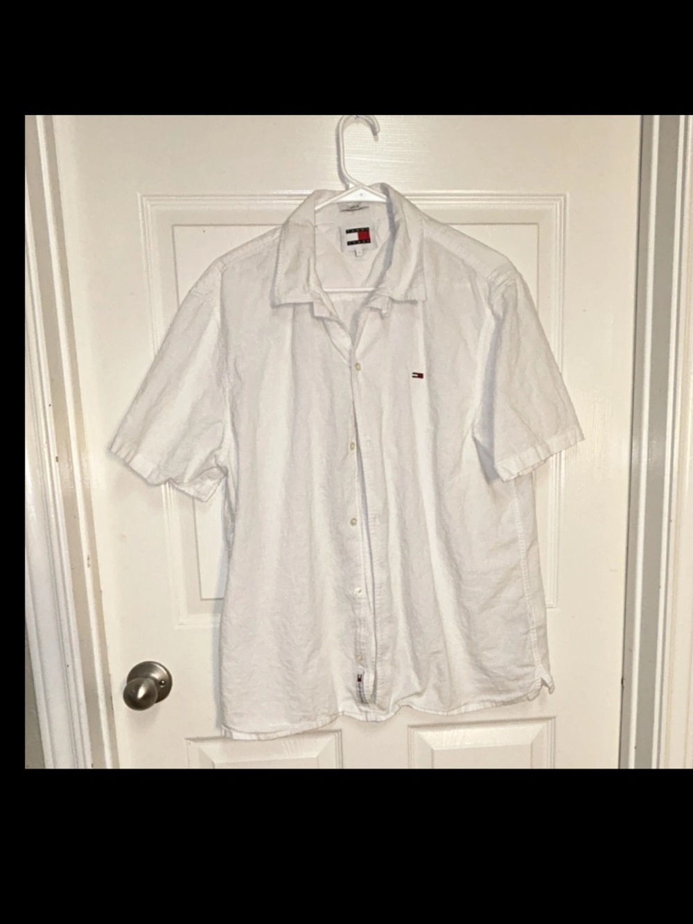 Tommy Hilfiger White Short Sleeve Button-Down Shirt with Flag Logo